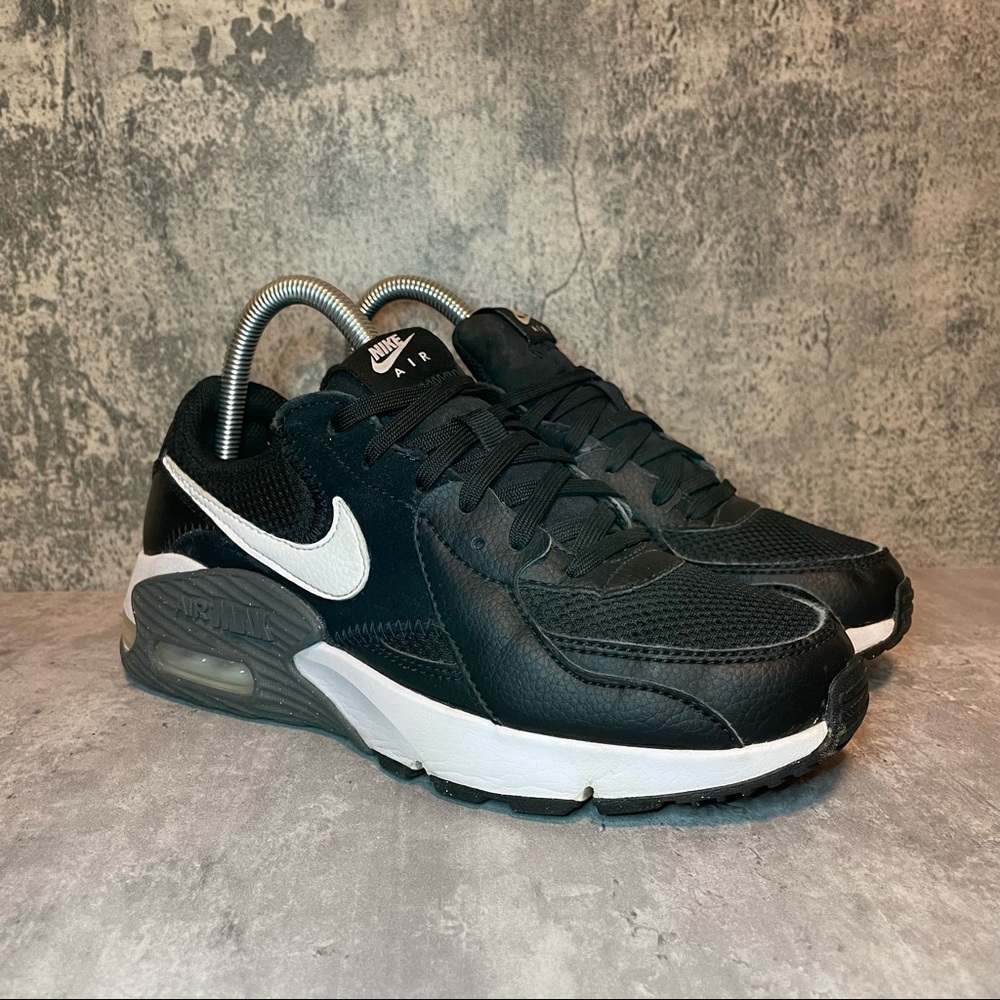 Nike Black and White Athletic Shoes
